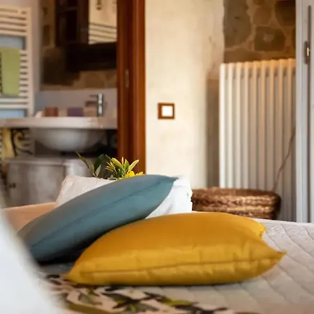 Holiday home Charming House In Monte San Savino, Private Pool