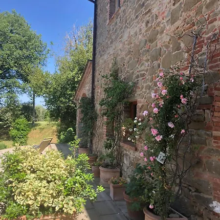 Holiday home Charming House In Monte San Savino, Private Pool